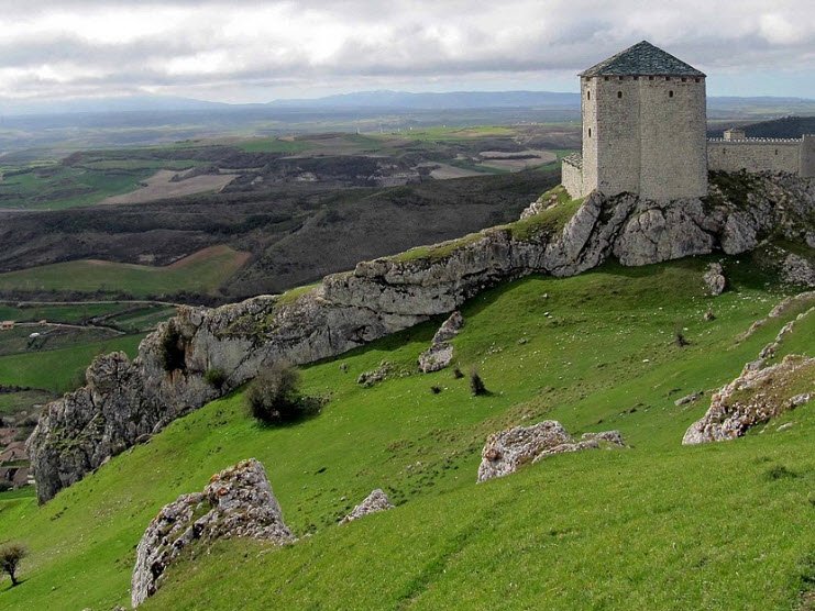 Castillo de Monasterio de Rodilla, Spain